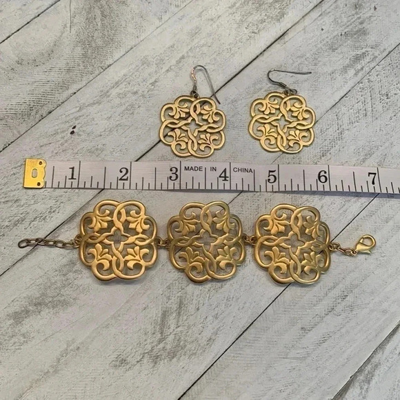 FOXY  Earrings & Bracelet - Picture 2 of 4